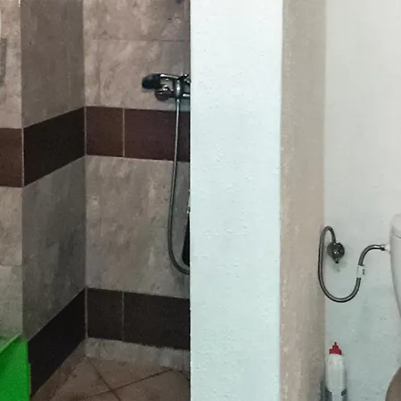 1 Bedroom Gorgeous In Policko Holiday home