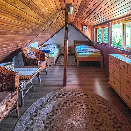 1 Bedroom Gorgeous In Policko * Glicko